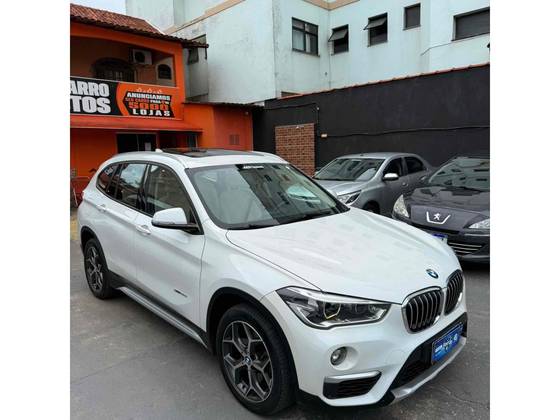 BMW X1 2.0 16V TURBO ACTIVEFLEX SDRIVE20I 4P AUTOMÁTICO BMW X1 2.0 16V TURBO ACTIVEFLEX SDRIVE20I 4P AUTOMÁTICO